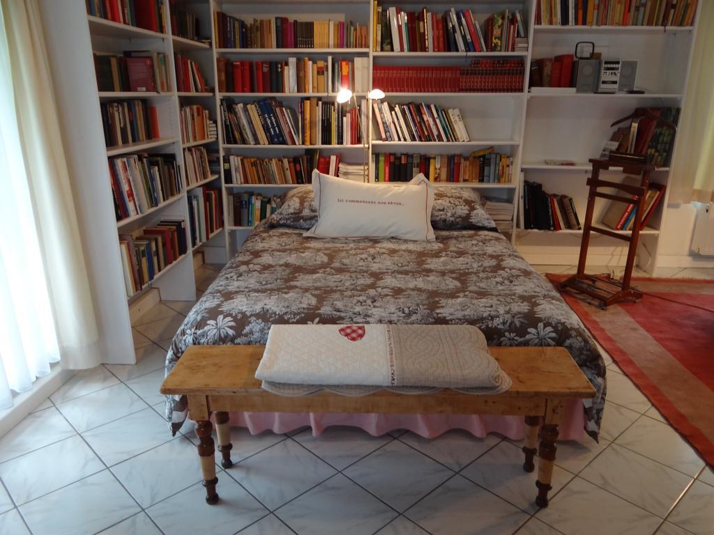 Chateau Mesny Gite Au Fil Des Pages Vic-sur-Seille المظهر الخارجي الصورة