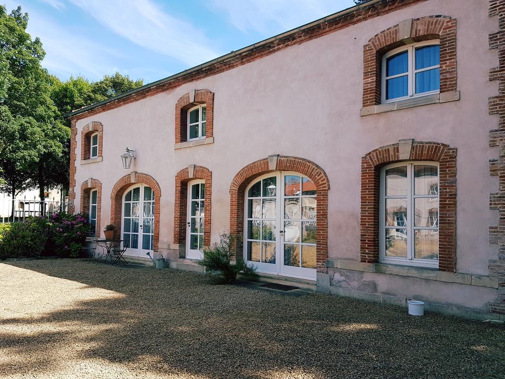 Chateau Mesny Gite Au Fil Des Pages Vic-sur-Seille المظهر الخارجي الصورة